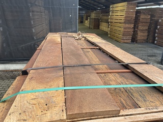 Ca. 113x Angelim Pedra bechoeiingsplanken, 20x200mm, lengte 3/200cm, 1